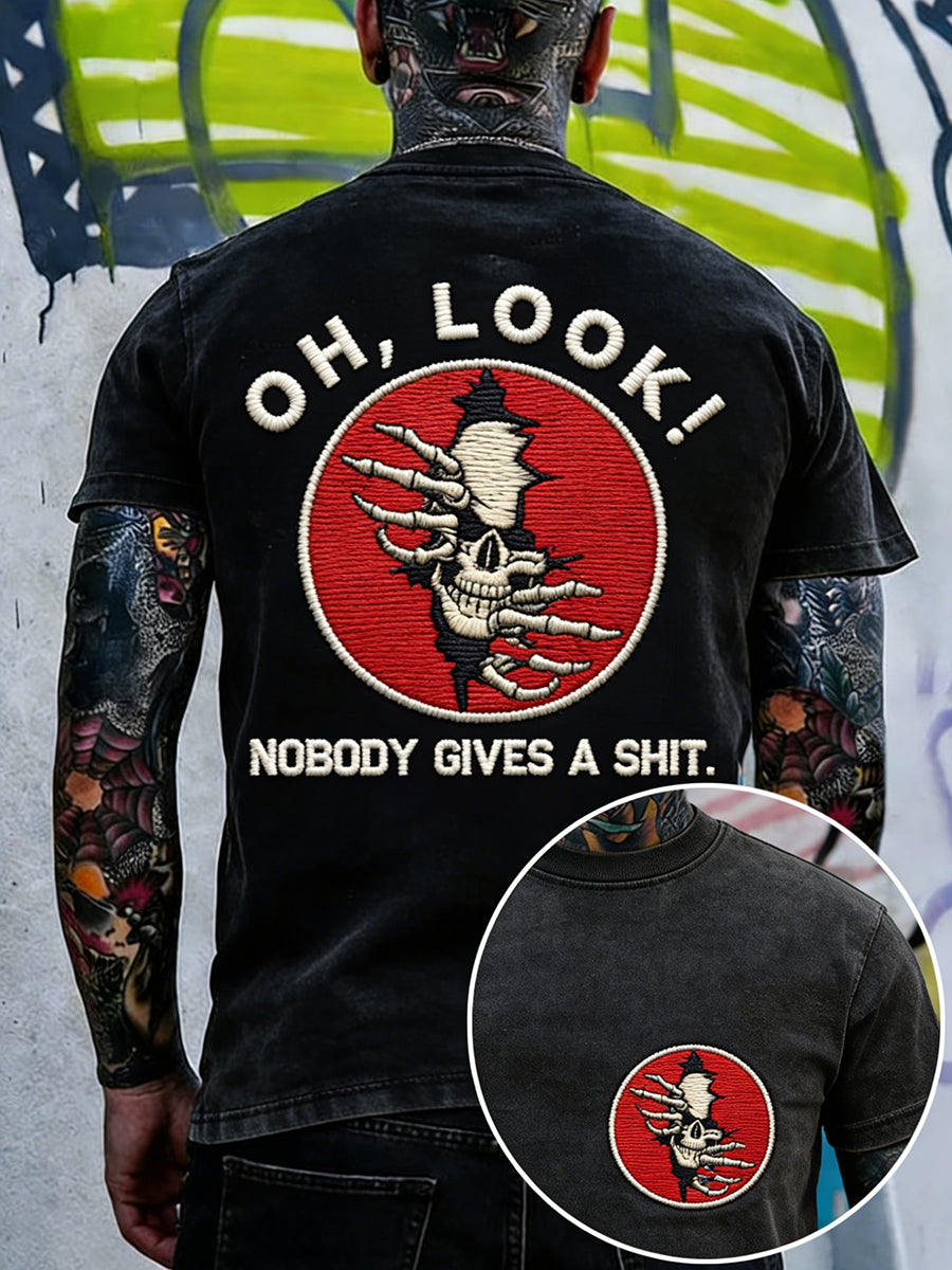 Men's Oh Look Nobody Gives A Shit Embroidery Pattern T-Shirt